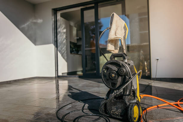 Best Animal Enclosure Cleaning  in Decatur, TX